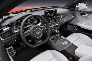 Standaufnahme Farbe: Misanorot Verbrauchsangaben Audi RS 7 Sportback 4.0 TFSI quattro:Kraftstoffverbrauch kombiniert in l/100 km: 9,8;CO2-Emission kombiniert in g/km: 229