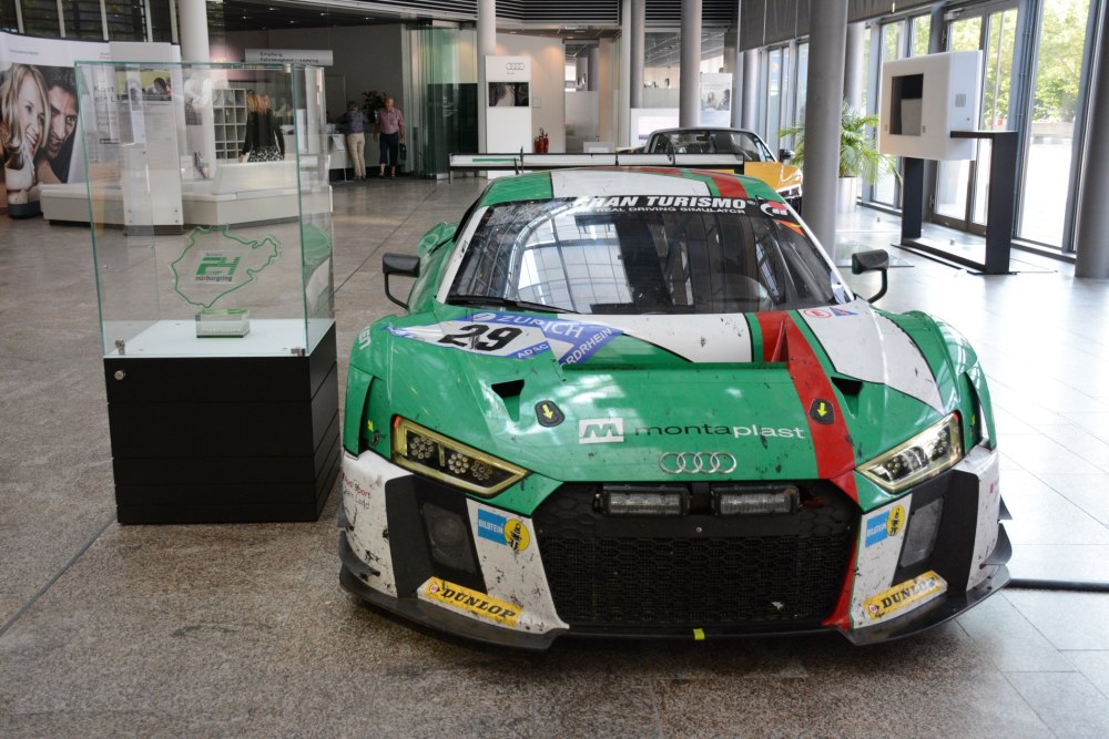 Audi R8 LMS, 24h Nürburgring 2017.jpg