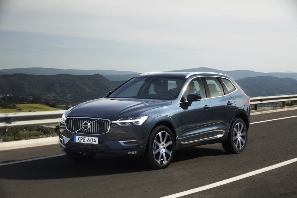 New Volvo XC60 - T6